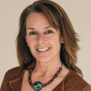 <p style="color:#6d2077">Wendy Padua<p style="font-weight:300;font-size:13px;color:#6A6C6E">Field Marketing Associate<br><strong>Zendesk</strong>